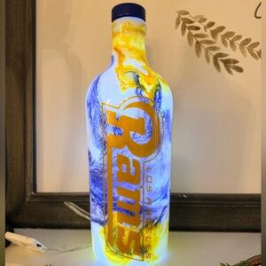 Los Angeles Rams Marble Epoxy Light up Bottle New and hand made. Nice x-mas gift